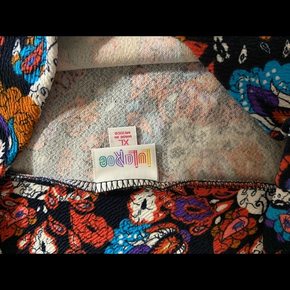 Beautiful LulaRoe Cassie Pencil Skirt - Picture 4 of 4